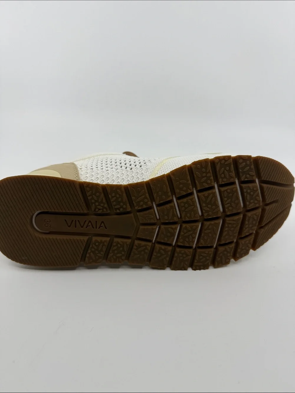 Vivaia Unisex Slip-On Mesh Sneakers (Allday)
